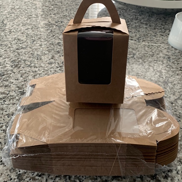 50 Cupcake Boxes all BRAND NEW !!!! - Picture 5 of 7